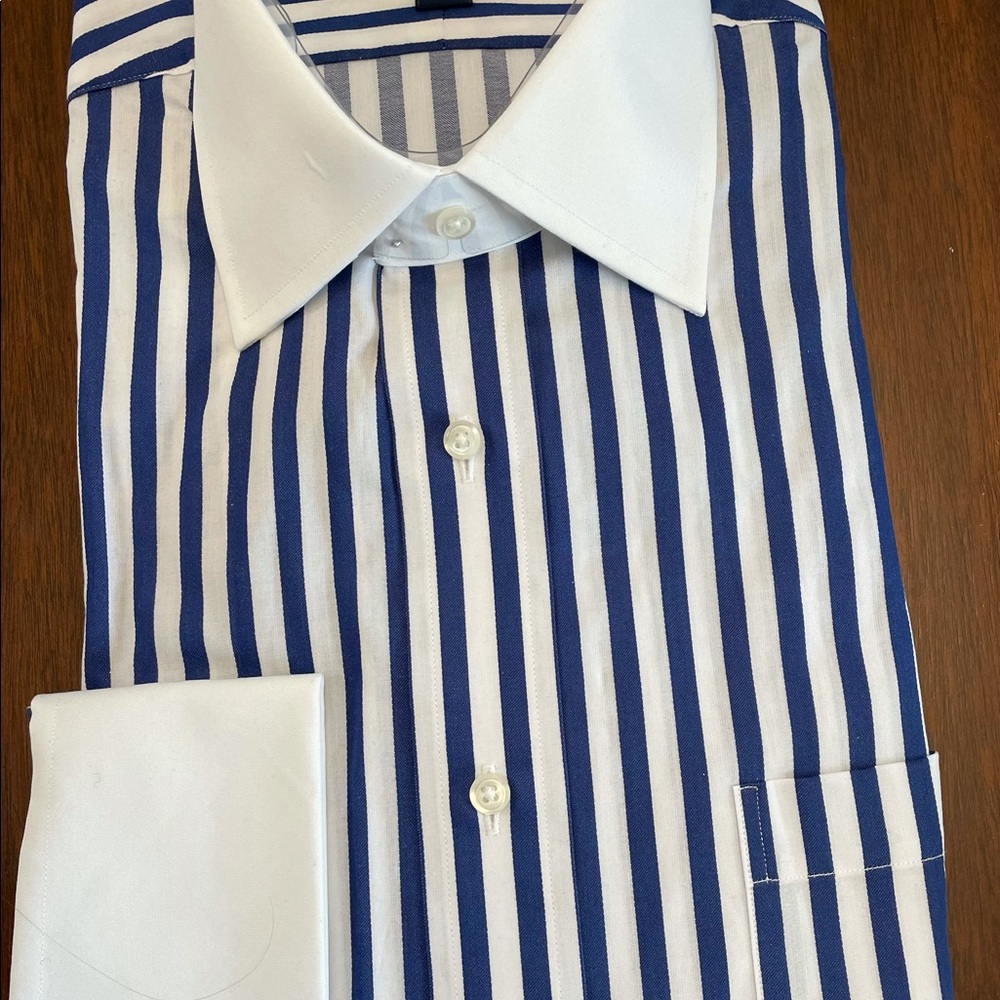 Men’s upscale dress shirt, n/w/t, store/folded, 15-1/2 - 33.